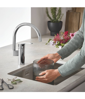 Смеситель для кухни Grohe Eurocube New 33202003