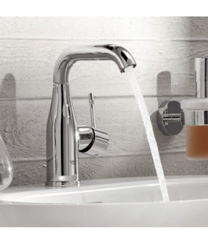 Смеситель Grohe Essence New 24181001