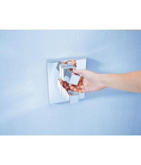 Смеситель Grohe Grohtherm Cube 24153000