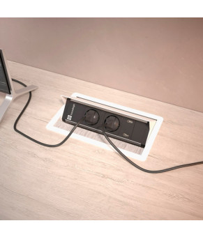 Розеточный блок ASA Versanet 3x220+1USB (матовый черный, 060.31F.00026)