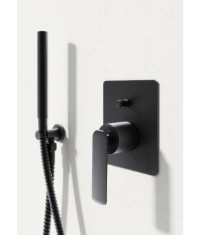 Душевая система KOHLMAN EXPERIENCE 30 BLACK + BOX скрытого монтажа (QW210EBR30)