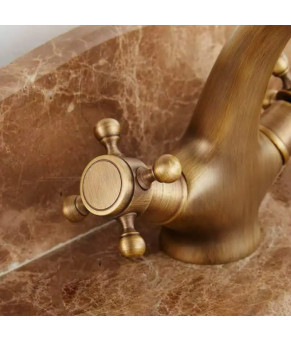 Смеситель для умывальника бронза Epelli Deco Rubinetti Bronze 01