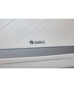 Кондиционер Gree Lomo Inverter GWH09QB-K6DND2E (white)