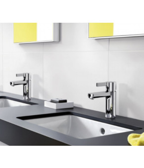 Смеситель Hansgrohe Metris S 31015000