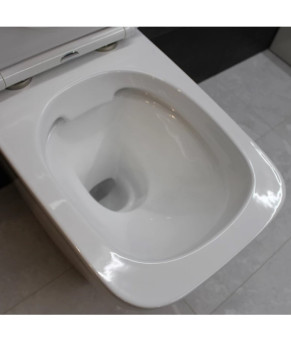 Унитаз DUSEL CUBIS подвесной DWHT10201030R с сиденьем Soft Close дюропласт